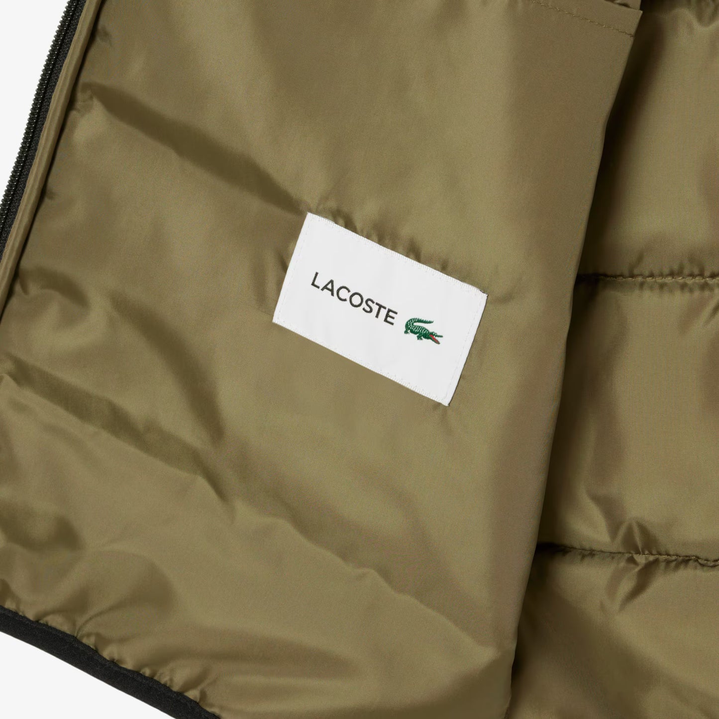 Sleeveless Water-Repellent Jacket