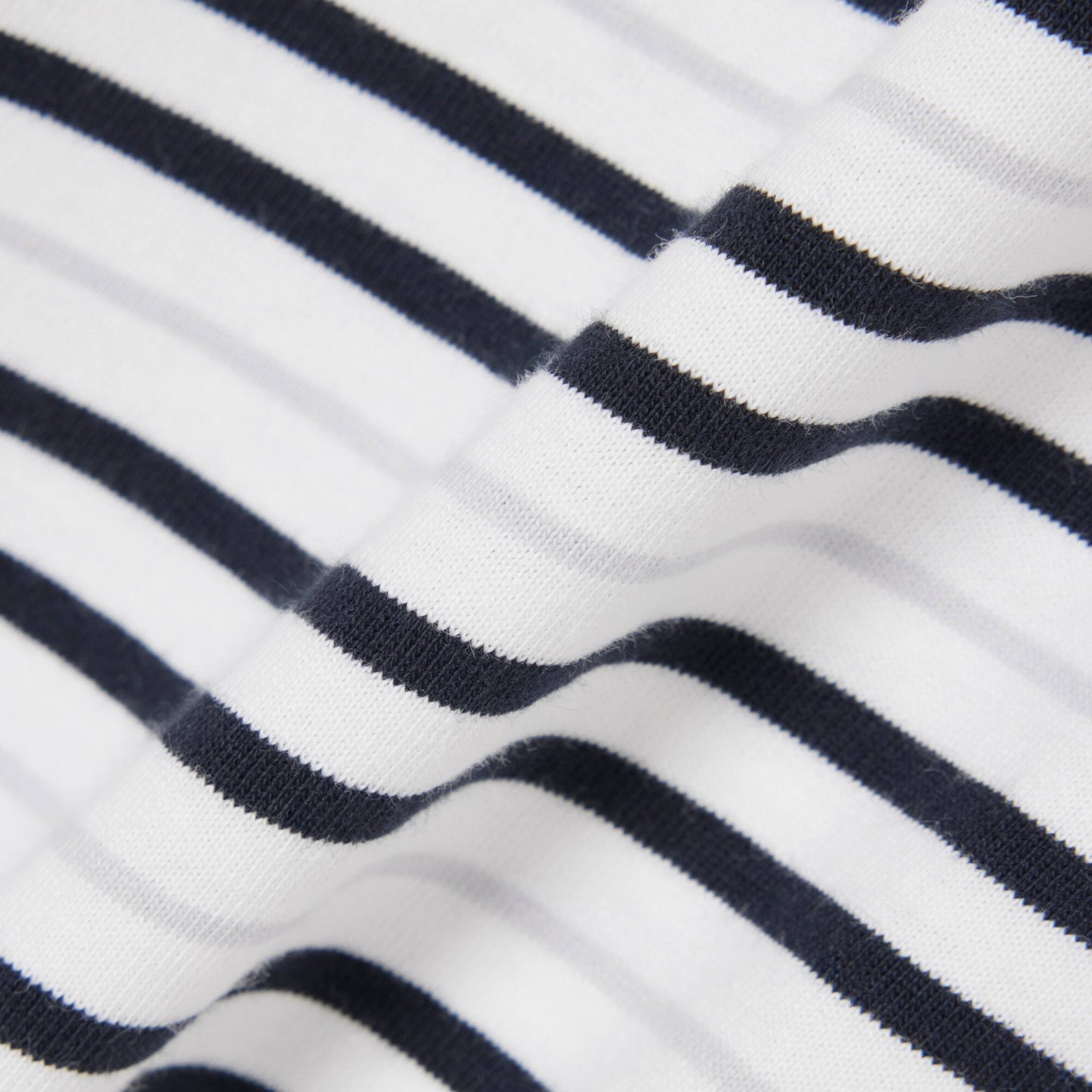 Gestreiftes Baumwoll-T-Shirt