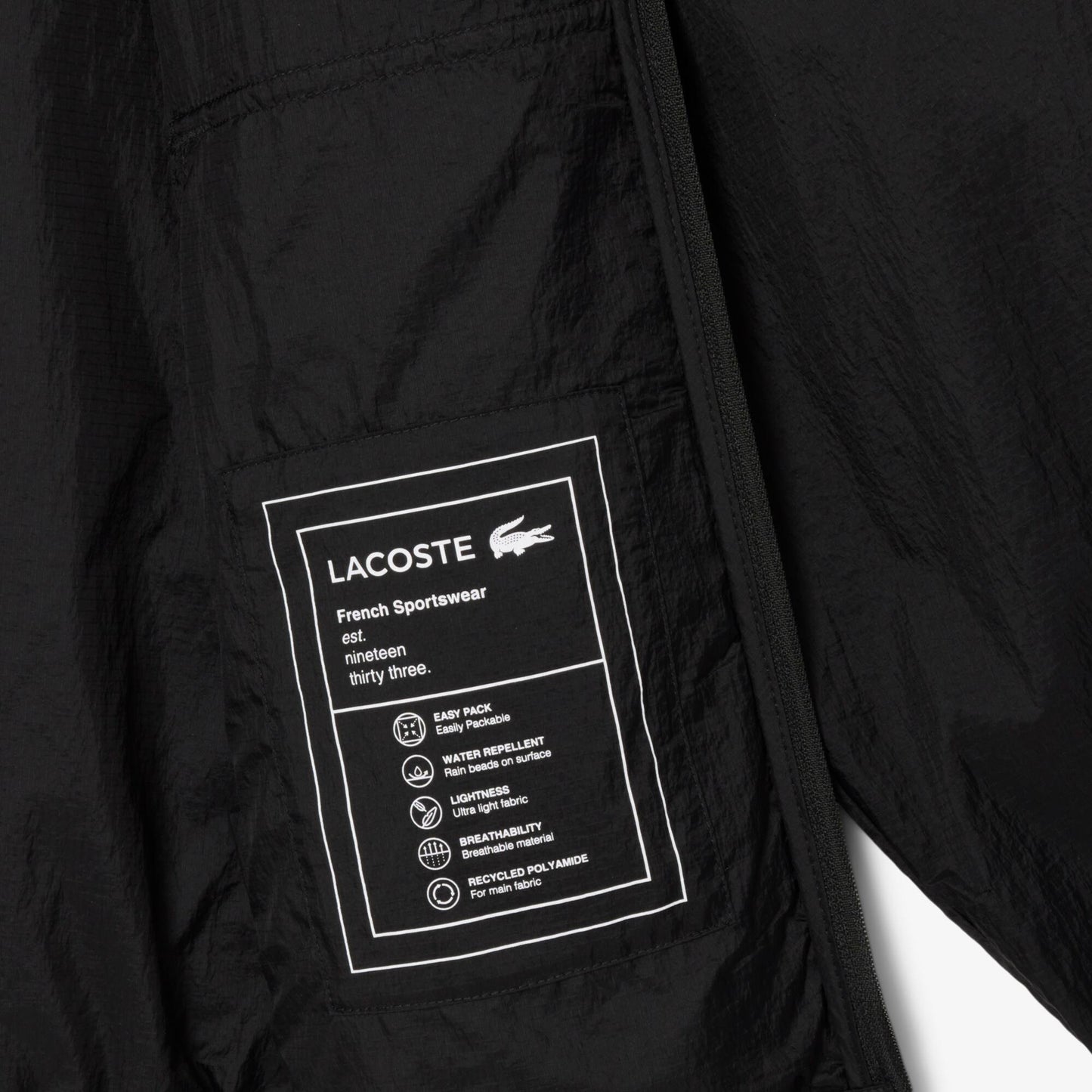 Blouson en nylon imperméable et compressible